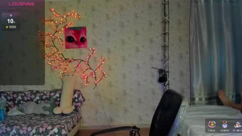 Snapshot of lilie_brown chatting on October 28, 2025, 4:38 am Lilie online show from October 28, 2025, 4:38 am