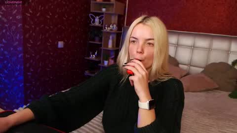 Snapshot of lilieanori chatting on February 5, 2025, 11:17 pm Lilie online show from February 5, 2025, 11:17 pm