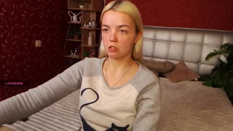 Snapshot of lilieanori chatting on February 10, 2025, 9:04 pm Lilie online show from February 10, 2025, 9:04 pm