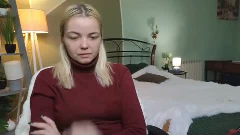 Snapshot of lilieanori chatting on February 15, 2025, 11:06 am Lilie online show from February 15, 2025, 11:06 am