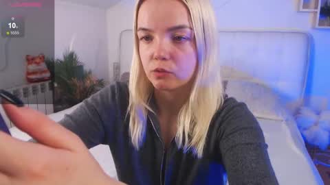 Snapshot of lilieanori chatting on February 25, 2025, 3:49 pm Lilie online show from February 25, 2025, 3:49 pm