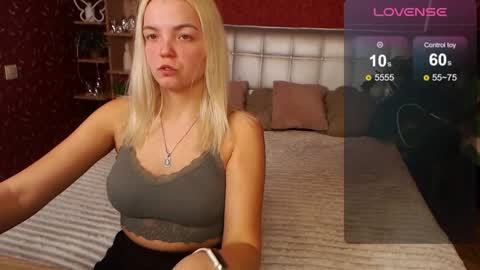 Snapshot of lilieanori chatting on March 4, 2025, 8:49 pm Lilie online show from March 4, 2025, 8:49 pm