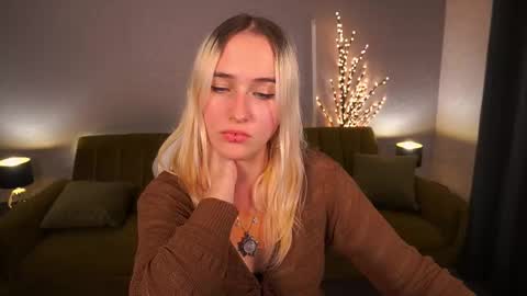 Snapshot of lilielfie chatting on October 26, 2025, 8:59 pm lilielfie online show from October 26, 2025, 8:59 pm