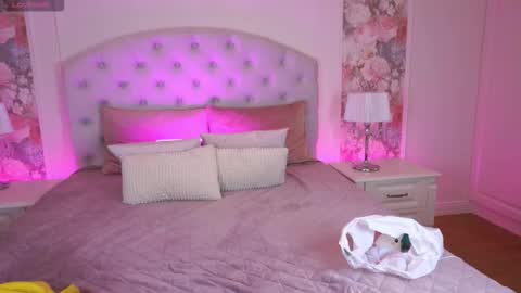 lilielfie online show from December 14, 2025, 9:41 pm