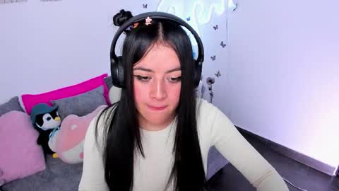 Lilie  online show from February 2, 2026, 10:52 pm