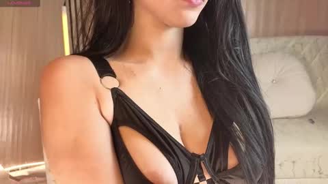 Lilieth  online show from October 17, 2025, 1:14 pm