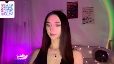 Lina online show from March 15, 2026, 10:49 pm