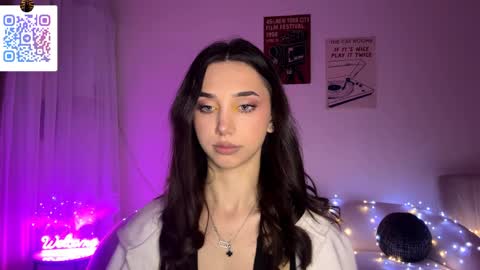 Lina online show from April 5, 2026, 10:07 pm