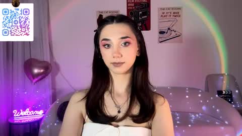 Lina online show from May 7, 2026, 10:26 pm