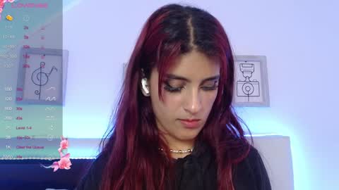 Lilith Savett online show from December 14, 2024, 3:58 pm
