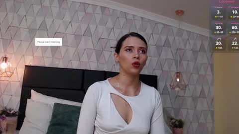 LilyJensen online show from September 25, 2025, 7:50 pm