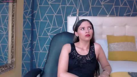 LilyJensen online show from December 14, 2025, 5:18 pm