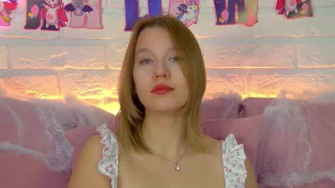 Snapshot of lililinn chatting on October 27, 2025, 4:49 am LiliLinn online show from October 27, 2025, 4:49 am
