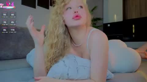 Snapshot of lililok101 chatting on November 17, 2025, 2:28 am lililok101 online show from November 17, 2025, 2:28 am