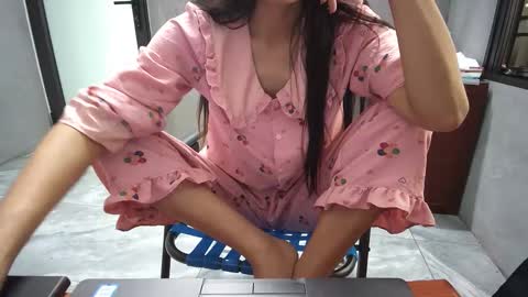 lililove88 online show from December 2, 2025, 12:27 am