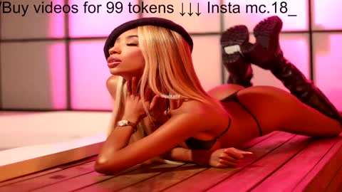 Lili  online show from December 21, 2024, 5:58 am