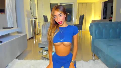 Lili  online show from April 30, 2026, 3:57 am