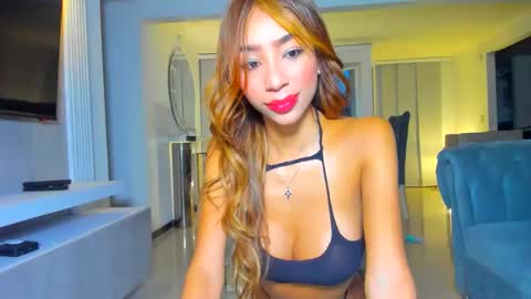 Lili  online show from April 30, 2026, 11:20 pm