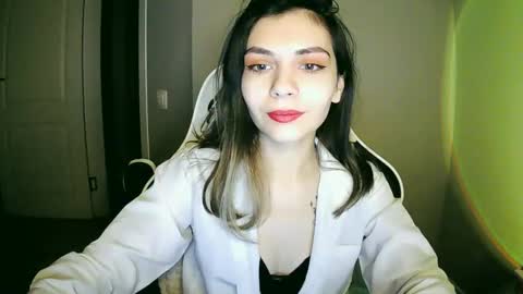 Snapshot of lilirose_x chatting on December 24, 2024, 1:28 pm lilirose online show from December 24, 2024, 1:28 pm