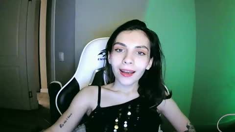 Snapshot of lilirose_x chatting on December 25, 2024, 7:24 pm lilirose online show from December 25, 2024, 7:24 pm