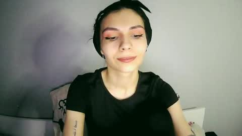 Snapshot of lilirose_x chatting on January 7, 2025, 7:06 pm lilirose online show from January 7, 2025, 7:06 pm