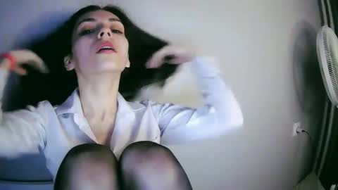 Snapshot of lilirose_x chatting on March 6, 2025, 6:26 pm lilirose online show from March 6, 2025, 6:26 pm