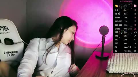 Snapshot of lilirose_x chatting on October 2, 2025, 5:42 pm lilirose online show from October 2, 2025, 5:42 pm