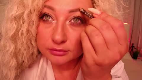 Lilit online show from September 30, 2025, 5:18 pm