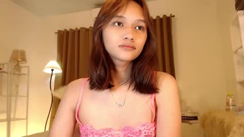 Chloe online show from March 10, 2025, 6:38 am