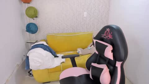 Leidy online show from December 28, 2024, 1:39 am