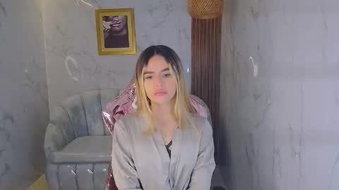 Snapshot of lilith4_s chatting on September 17, 2025, 1:46 pm Lilith online show from September 17, 2025, 1:46 pm