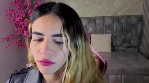 Snapshot of lilith4_s chatting on October 24, 2025, 8:16 pm Lilith online show from October 24, 2025, 8:16 pm