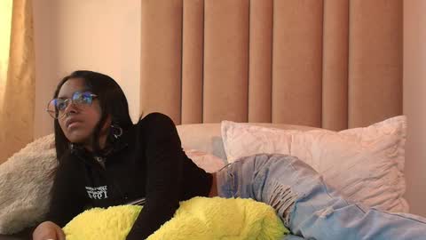 Snapshot of lilith_and_draven chatting on October 4, 2025, 8:29 pm lilith_and_draven online show from October 4, 2025, 8:29 pm
