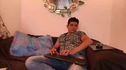 Snapshot of lilith_and_draven chatting on October 14, 2025, 8:31 pm lilith_and_draven online show from October 14, 2025, 8:31 pm