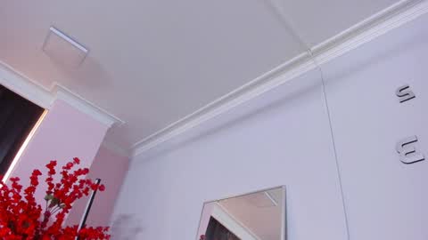Lili  Marcus online show from December 9, 2024, 7:29 pm