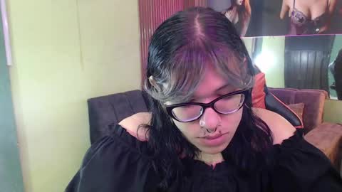lilith  online show from May 7, 2026, 11:37 am