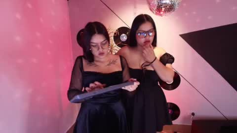 Snapshot of lilith_black_1 chatting on October 25, 2025, 11:29 am Lilith and Khloe  online show from October 25, 2025, 11:29 am