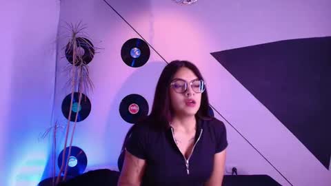 Lilith and Khloe  online show from March 20, 2026, 11:26 am