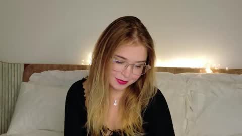 Lilith Bonheur online show from February 1, 2026, 2:59 pm