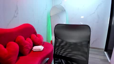 Snapshot of lilith_cooper20 chatting on October 24, 2025, 9:33 pm lilith cooper20 online show from October 24, 2025, 9:33 pm