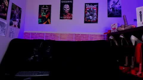 Snapshot of lilith_deveraux_ chatting on March 11, 2025, 12:39 pm MISTRESS LILITH online show from March 11, 2025, 12:39 pm