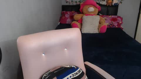 Snapshot of lilith_dirty1 chatting on January 29, 2025, 7:32 pm lili online show from January 29, 2025, 7:32 pm