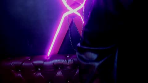 Snapshot of lilith_levonee_ chatting on January 4, 2025, 2:46 am Lilith online show from January 4, 2025, 2:46 am