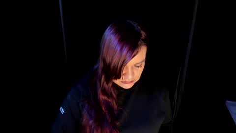 Snapshot of lilith_levonee_ chatting on January 8, 2025, 2:57 am Lilith online show from January 8, 2025, 2:57 am