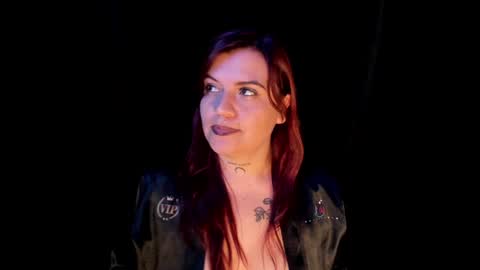 Snapshot of lilith_levonee_ chatting on January 8, 2025, 9:00 am Lilith online show from January 8, 2025, 9:00 am