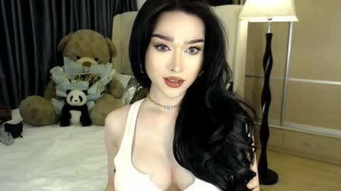 QUEEN LILITH BORBON online show from February 9, 2026, 11:58 am