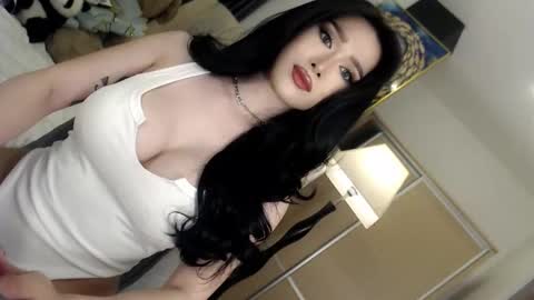 QUEEN LILITH BORBON online show from February 19, 2026, 11:39 am