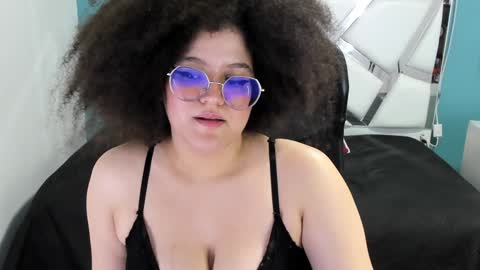 Snapshot of lilith_mesa chatting on December 2, 2024, 10:18 am Lilith online show from December 2, 2024, 10:18 am