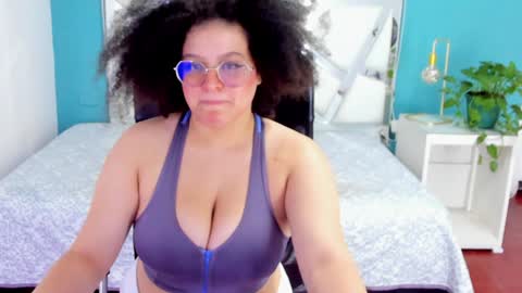 Snapshot of lilith_mesa chatting on January 13, 2025, 3:01 am Lilith online show from January 13, 2025, 3:01 am