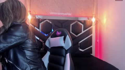  Lilith   online show from February 22, 2025, 11:13 am